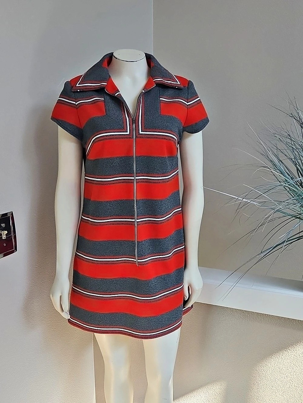 Vintage HENRY LEE, Striped Mini Dress in Red & Gray